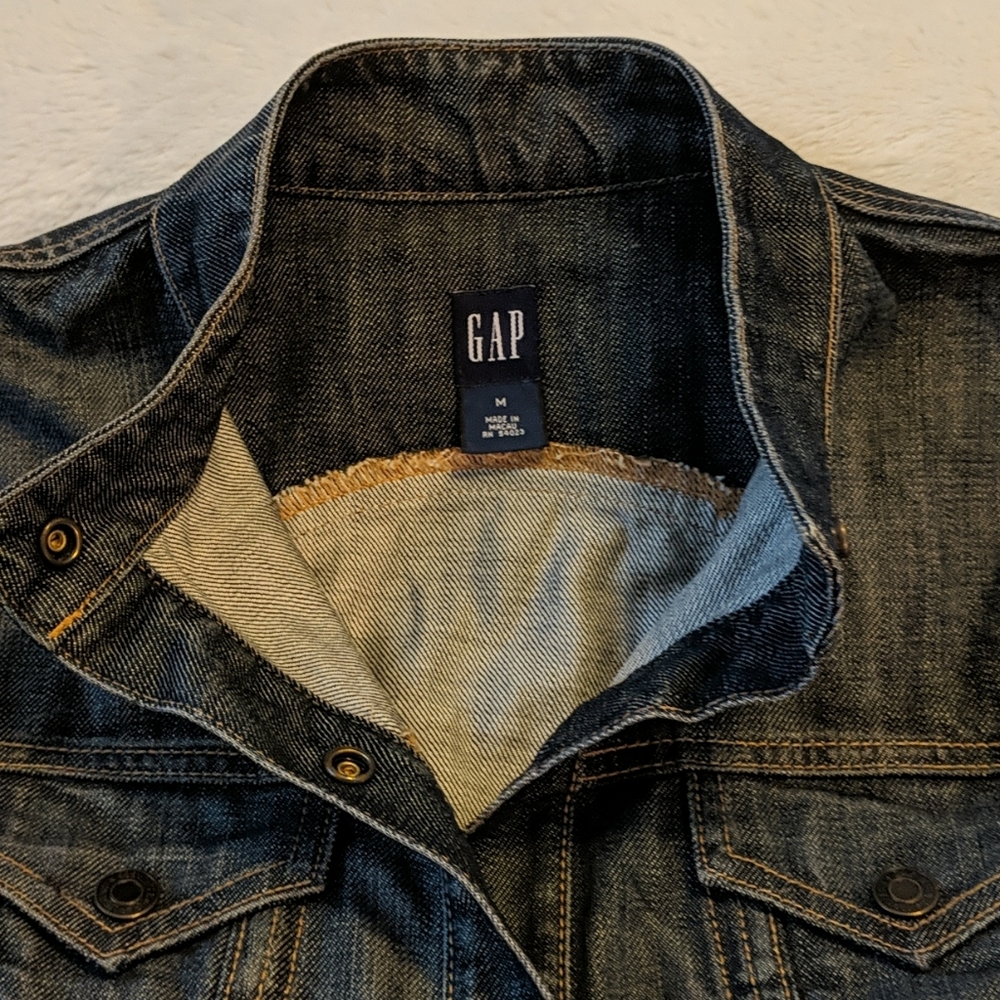 Gap Denim Jean Jacket, Medium - Euc - image 2